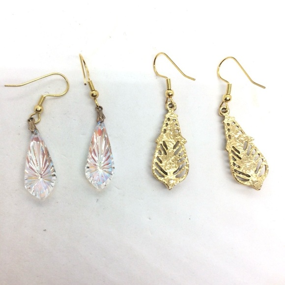 3/$30 VINTAGE EARRINGS PLASTIC DANGLE AB AURORA BOREALIS FLOWER GOLD TONE FAIRY - Picture 8 of 10